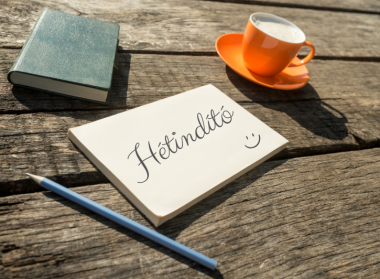 Hétindító – 33. hét – Bérszámfejtés, ÁFA bevallás, adófolyószámlák – Suller Kriszta